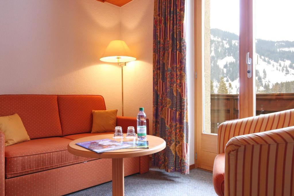 Bernerhof Swiss Quality Hotel Kandersteg Oda fotoğraf
